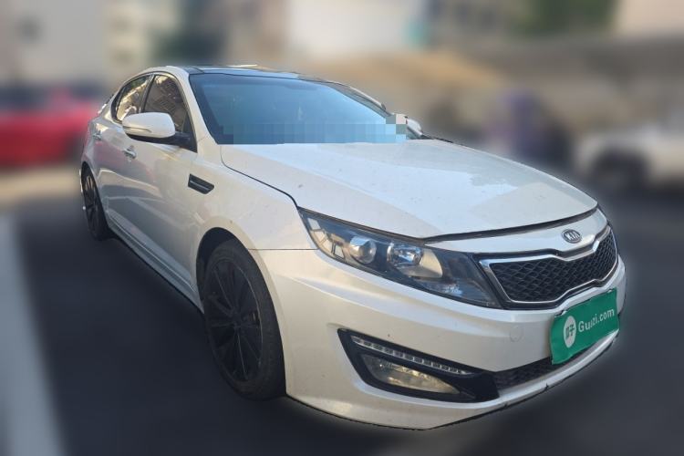 Used Kia K5 2011 2.0L Automatic Premium Front Right 45 Deg
