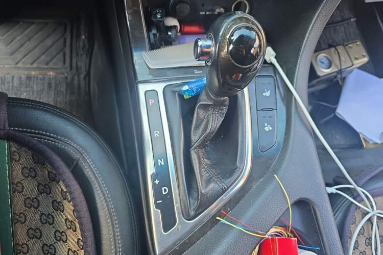 Used Kia K5 2011 2.0L Automatic Premium Gear Lever
