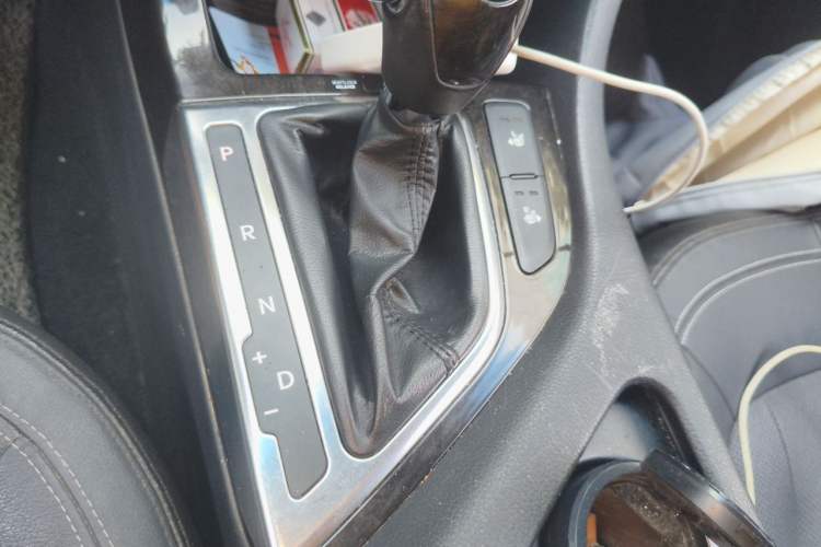 Used Kia K5 2011 2.0L Automatic TOP Gear Lever
