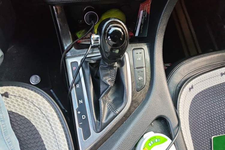 Used Kia K5 2011 2.0L Automatic TOP Gear Lever