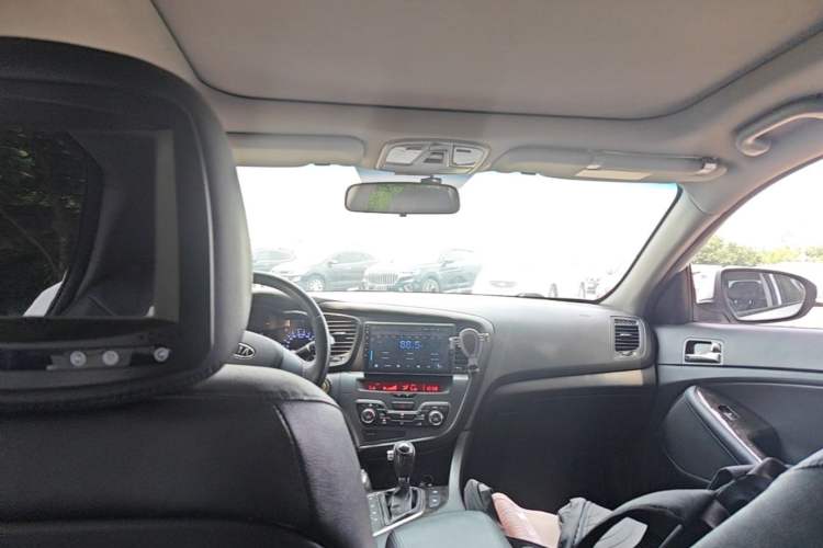 Used Kia K5 2011 2.0L Automatic DLX Headliner