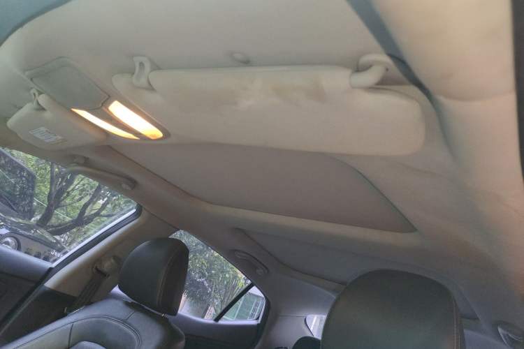 Used Kia K5 2011 2.0L Automatic DLX Headliner