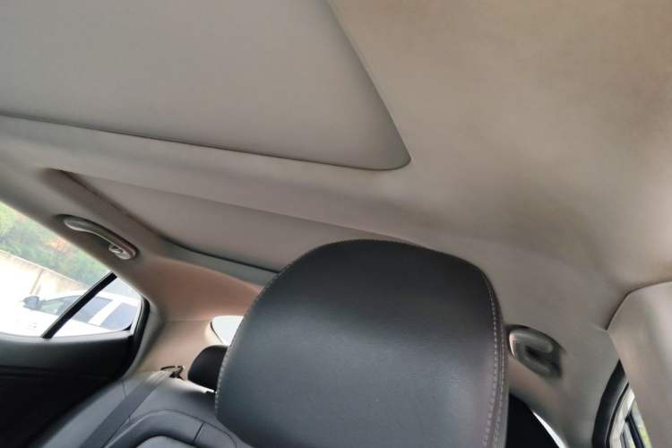 Used Kia K5 2011 2.0L Automatic GLS Headliner