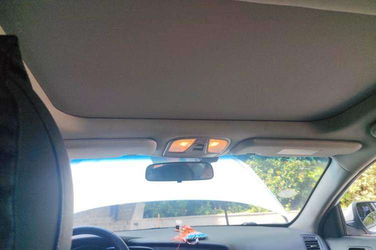 Used Kia K5 2011 2.0L Automatic DLX Headliner