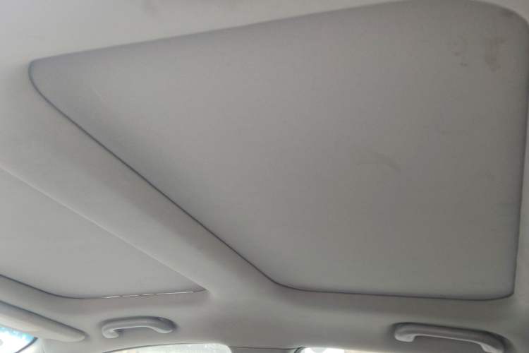 Used Kia K5 2011 2.0L Automatic DLX Headliner