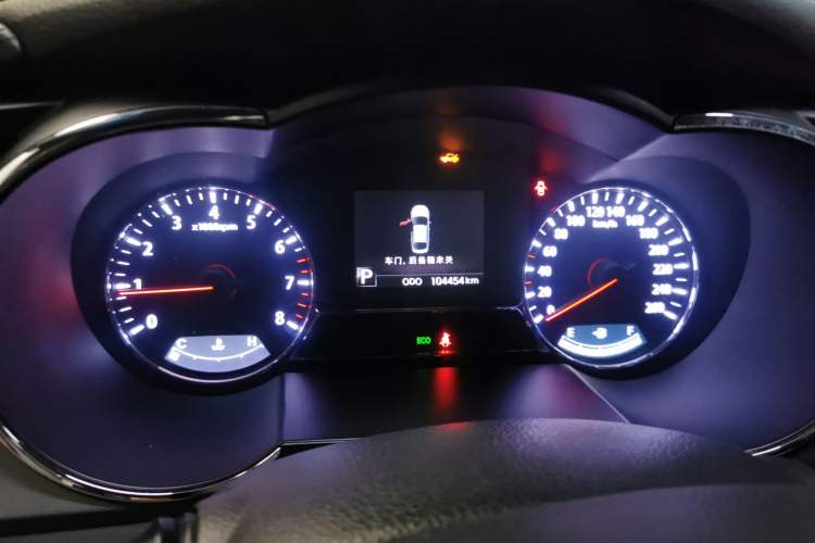 Used Kia K5 2011 2.0L Automatic DLX Instrument Cluster