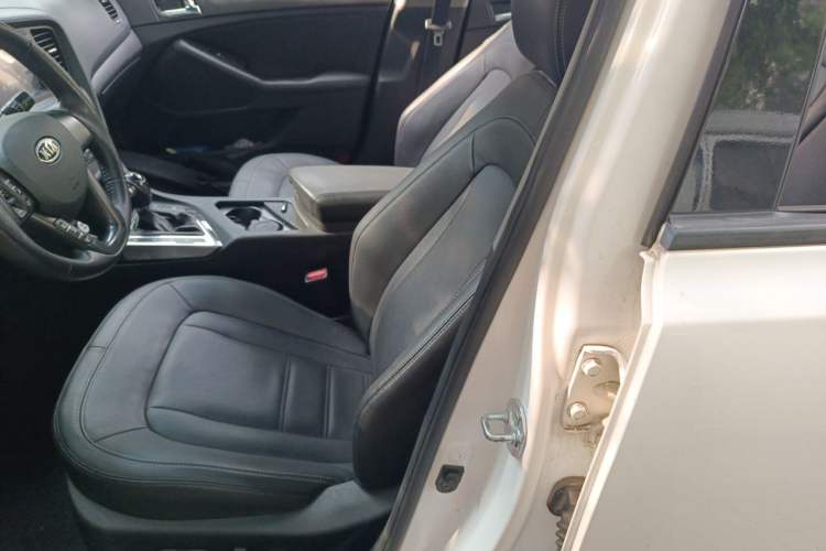 Used Kia K5 2011 2.0L Automatic DLX Left Front Seat