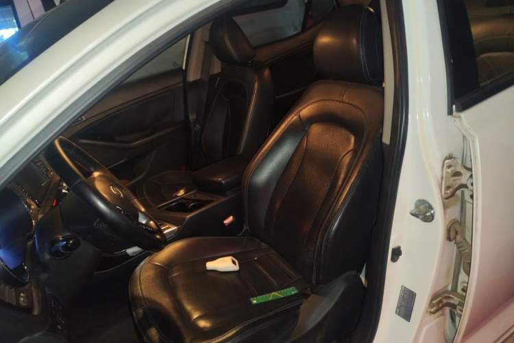 Used Kia K5 2011 2.0L Automatic DLX Left Front Seat