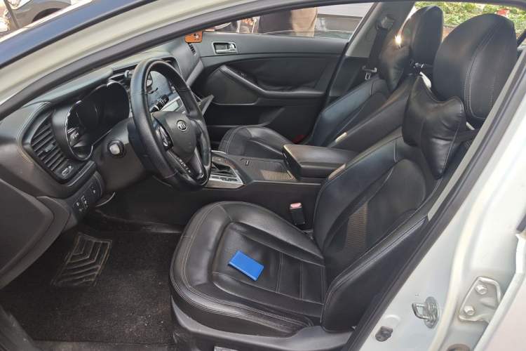 Used Kia K5 2011 2.0L Automatic DLX Left Front Seat