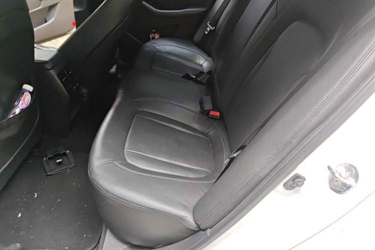 Used Kia K5 2011 2.0L Automatic Premium Left Rear Seat