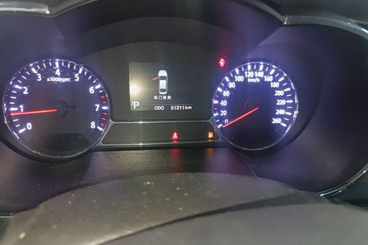 Used Kia K5 2011 2.0L Automatic Premium Odometer Close Up