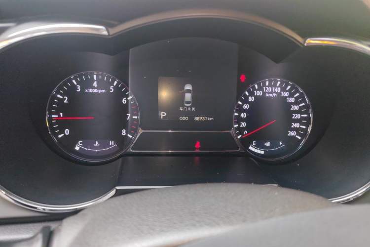 Used Kia K5 2011 2.0L Automatic DLX Odometer Close Up