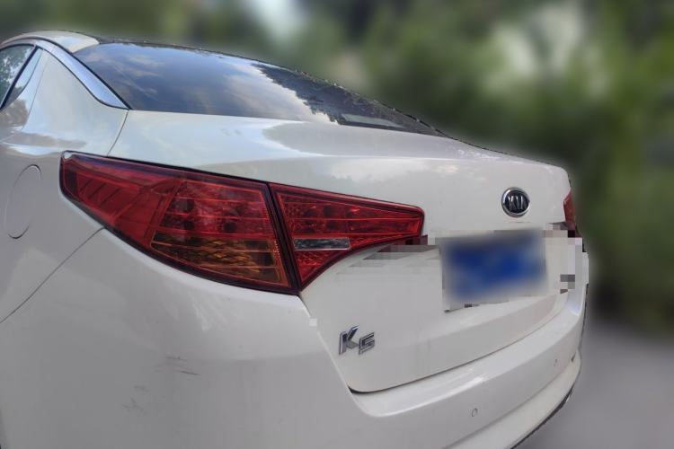 Used Kia K5 2011 2.0L Automatic DLX Rear Left 45 Deg