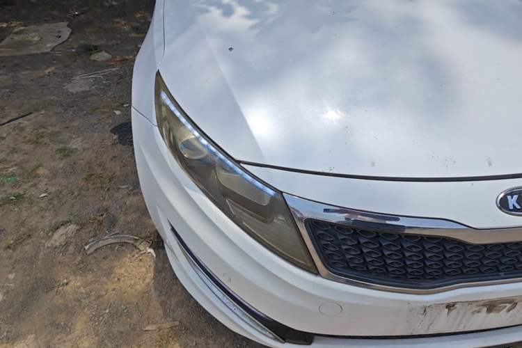 Used Kia K5 2011 2.0L Automatic DLX Right Front Headlight