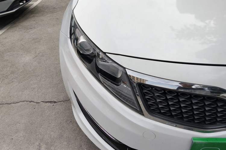 Used Kia K5 2011 2.0L Automatic GLS Right Front Headlight