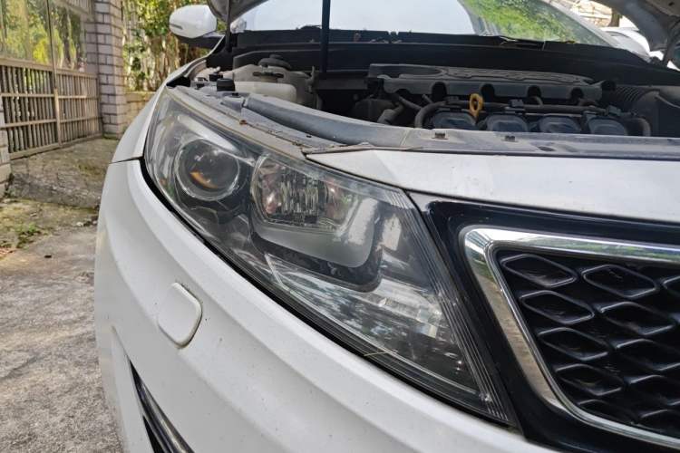 Used Kia K5 2011 2.0L Automatic Premium Right Front Headlight