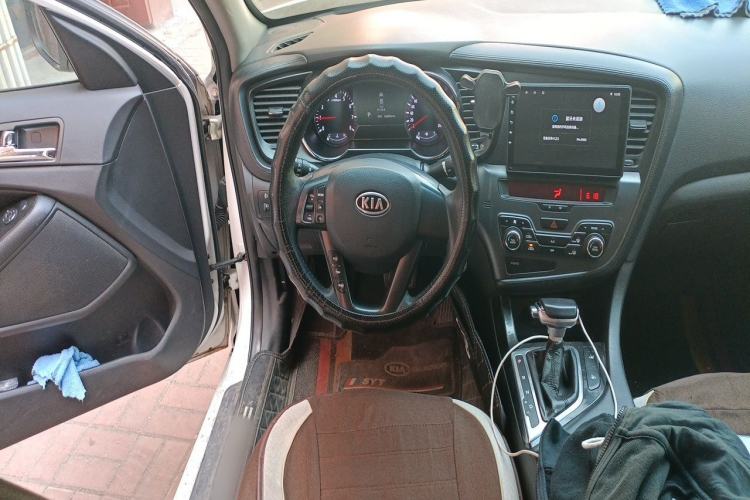 Used Kia K5 2011 2.0L Automatic GL Steering Wheel