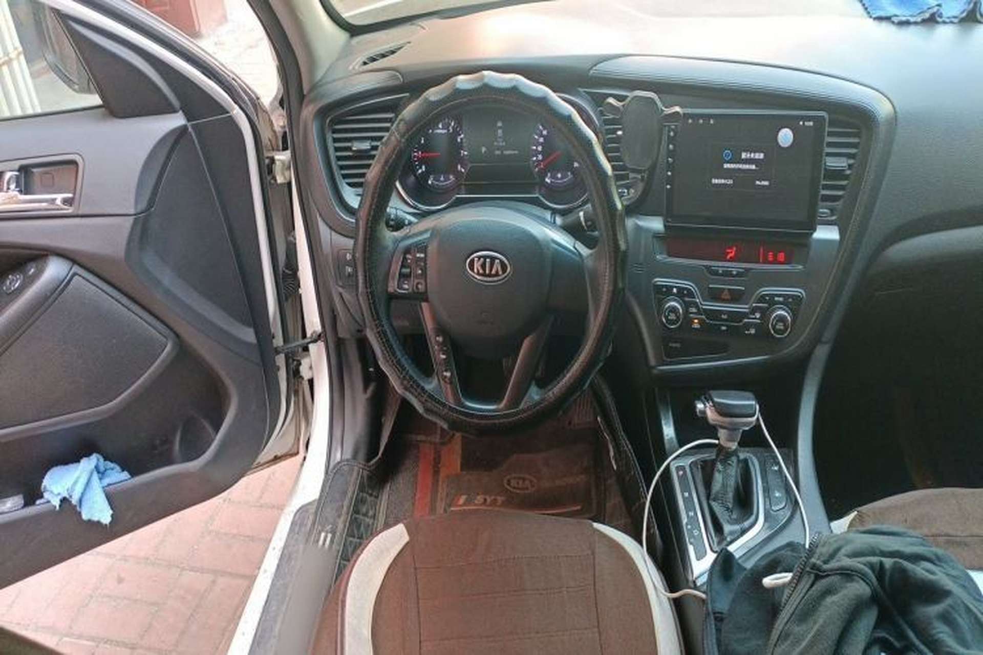 Used Kia K5 2011 2.0L Automatic GL Steering Wheel