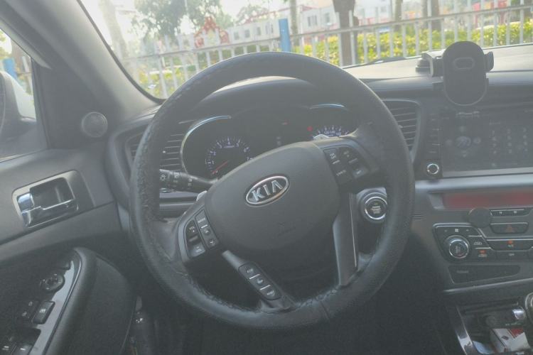 Used Kia K5 2011 2.0L Automatic TOP Steering Wheel
