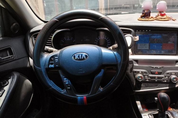 Used Kia K5 2011 2.0L Automatic GLS Steering Wheel