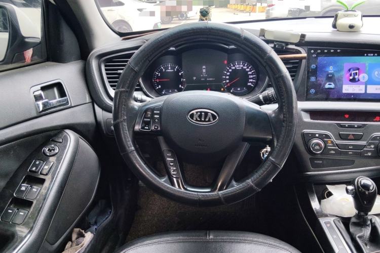 Used Kia K5 2011 2.0L Automatic GLS Steering Wheel