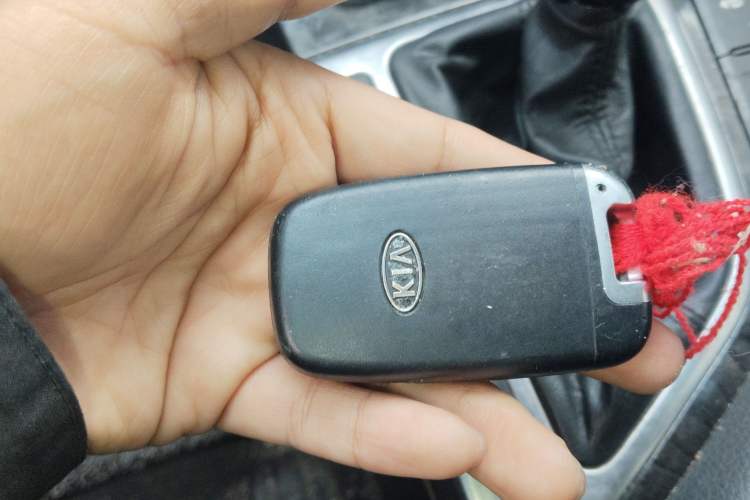 Used Kia K5 2011 2.0L Automatic DLX Vehicle Key