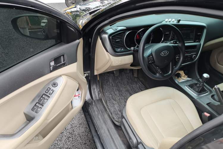 Used Kia K5 2012 2.0L Manual GL Driver Seat