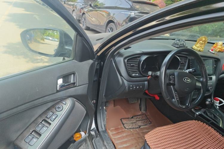 Used Kia K5 2012 2.0L Automatic DLX Driver Seat