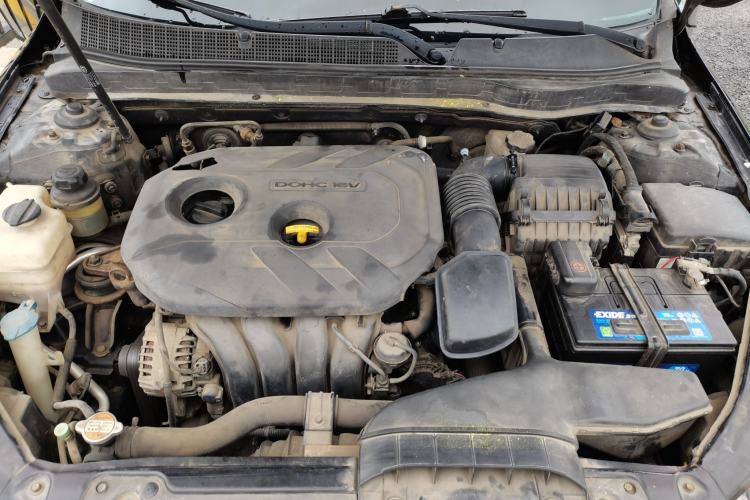 Used Kia K5 2012 2.0L Manual GL Engine Bay