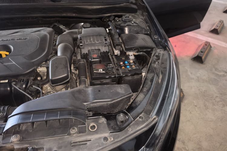 Used Kia K5 2012 2.0L Automatic DLX Engine Bay Left