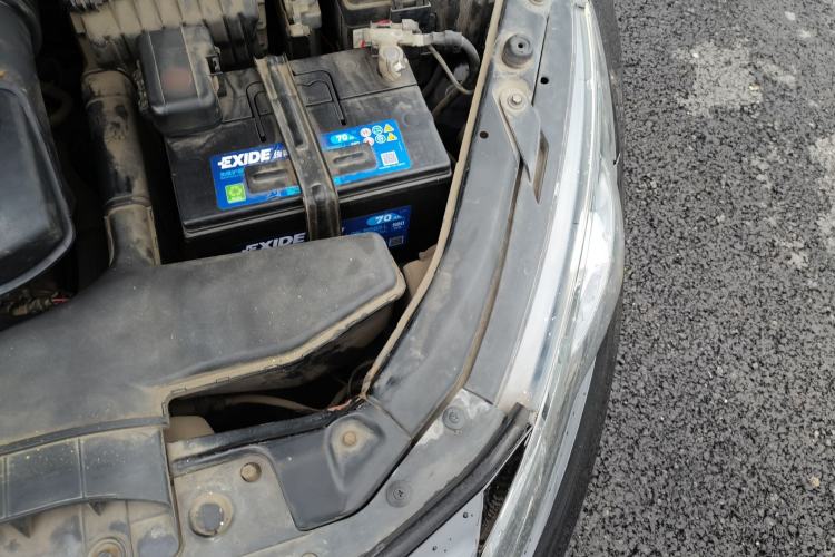 Used Kia K5 2012 2.0L Manual GL Engine Bay Left