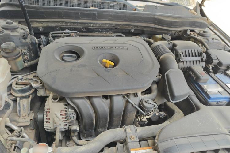 Used Kia K5 2012 2.0L Automatic DLX Engine Bay