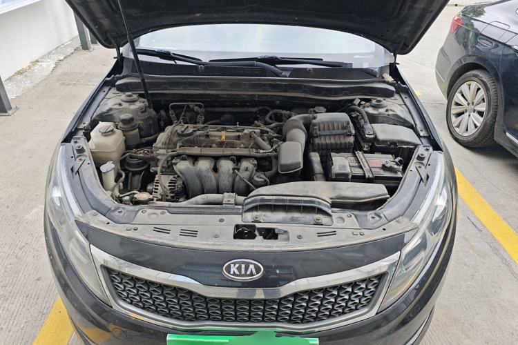 Used Kia K5 2012 2.0L Automatic DLX Engine Bay