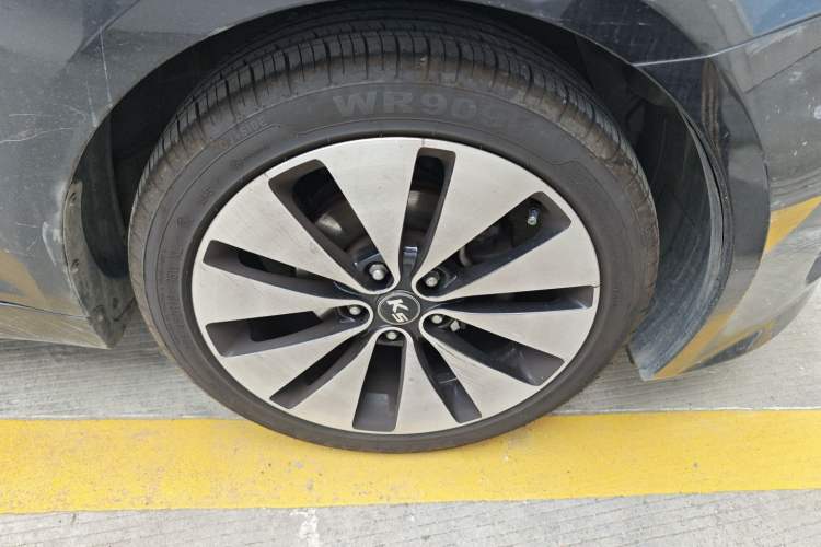 Used Kia K5 2012 2.0L Automatic DLX Exterior 7