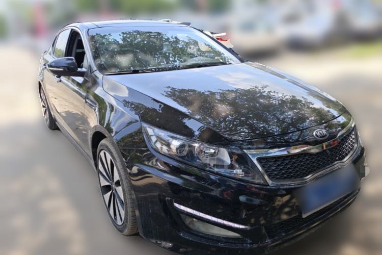 Used Kia K5 2012 2.0L Automatic GLS Front Right 45 Deg