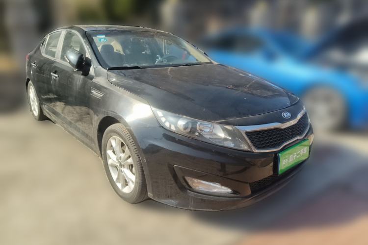 Used Kia K5 2012 2.0L Automatic GLS Front Right 45 Deg