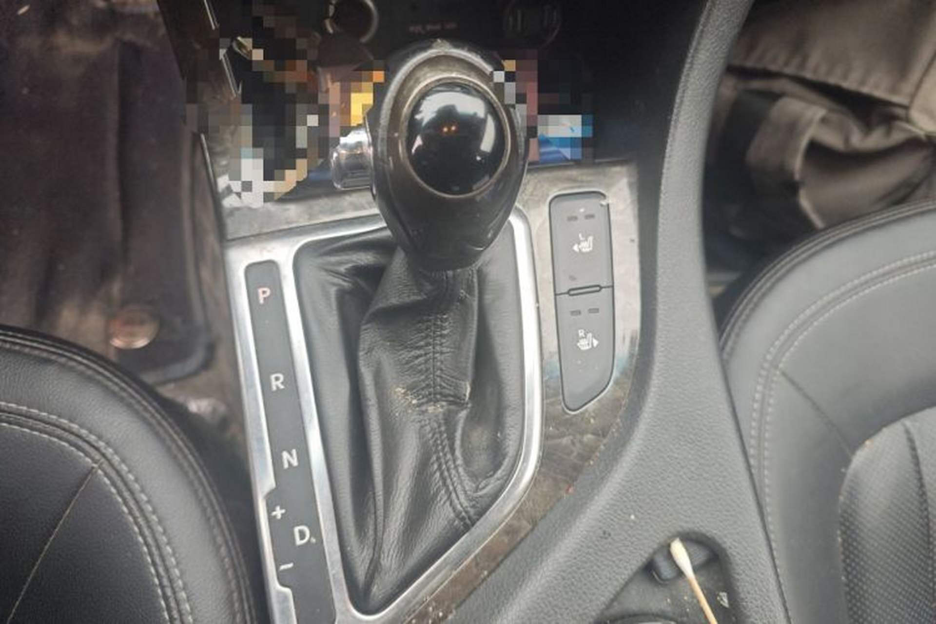 Used Kia K5 2012 2.0L Automatic DLX Gear Lever