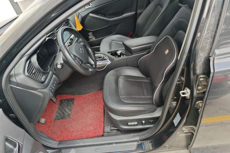 Used Kia K5 2012 2.0L Automatic DLX Left Front Seat