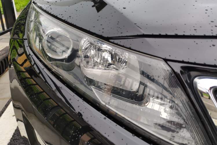 Used Kia K5 2012 2.0L Manual GL Right Front Headlight