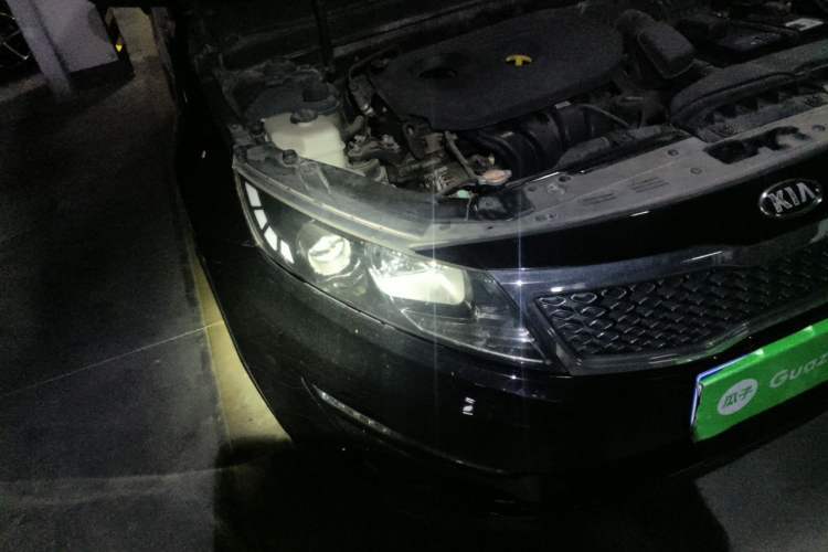 Used Kia K5 2012 2.0L Automatic DLX Right Front Headlight
