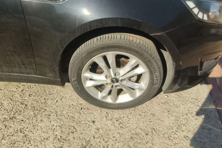 Used Kia K5 2012 2.0L Automatic GLS Right Front Wheel Hub