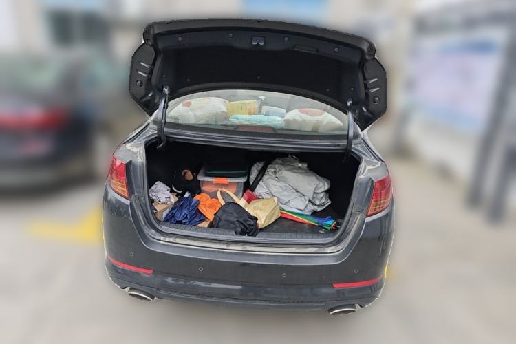 Used Kia K5 2012 2.0L Automatic DLX Trunk