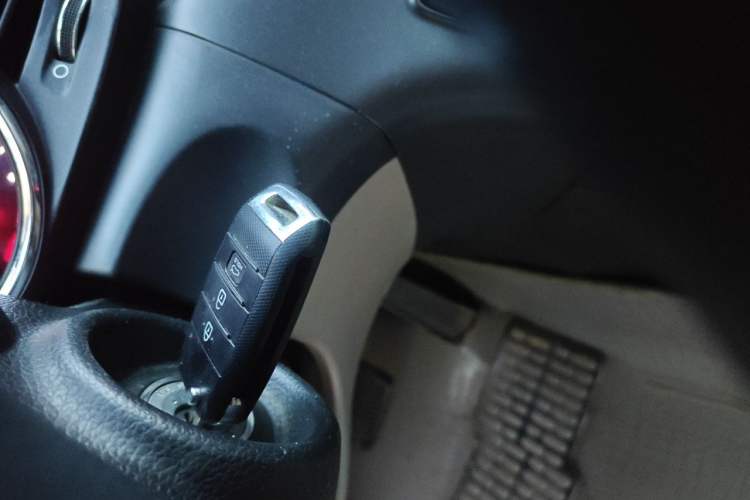 Used Kia K5 2012 2.0L Automatic GL Vehicle Key