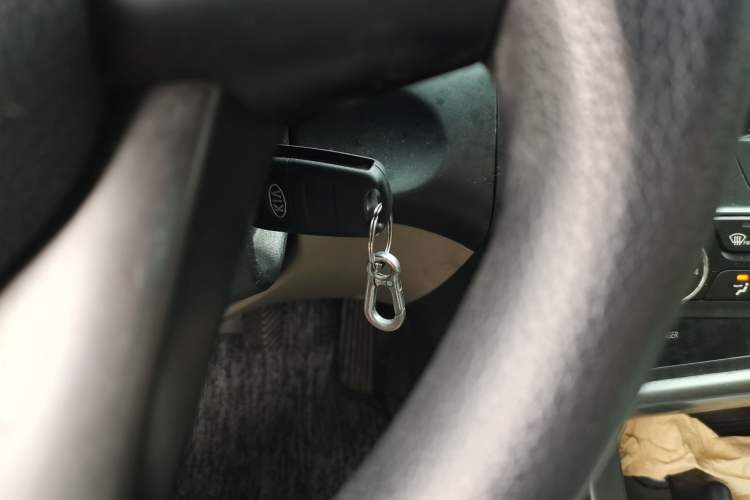 Used Kia K5 2012 2.0L Manual GL Vehicle Key