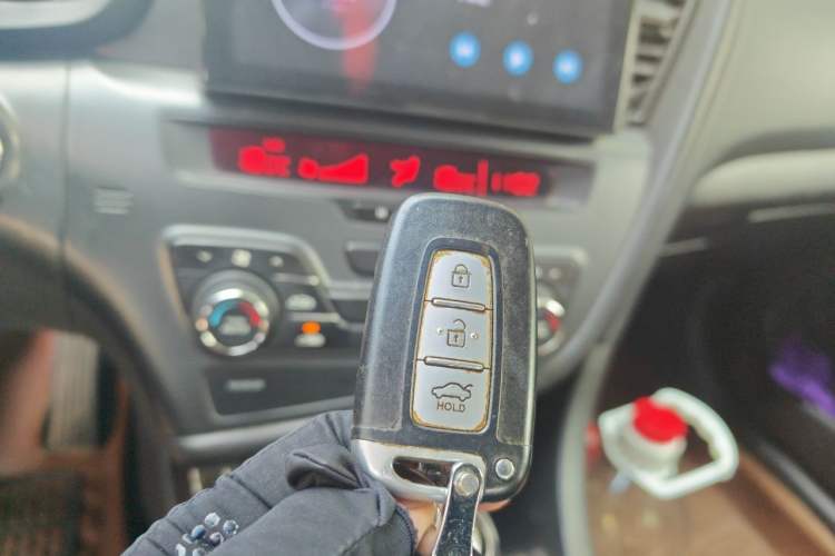 Used Kia K5 2012 2.0L Automatic DLX Vehicle Key
