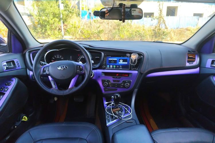 Used Kia K5 2012 2.0L Automatic Premium Center Console