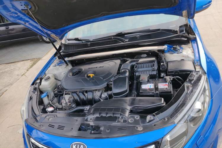 Used Kia K5 2012 2.0L Automatic Premium Engine Bay