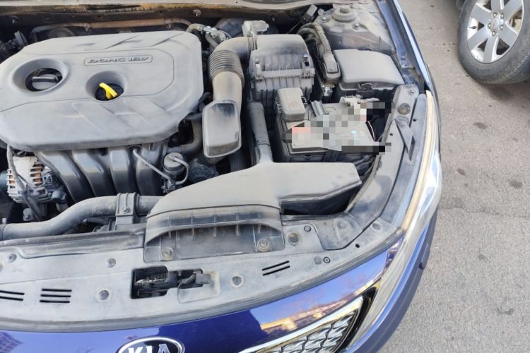 Used Kia K5 2012 2.0L Automatic Premium Engine Bay Left
