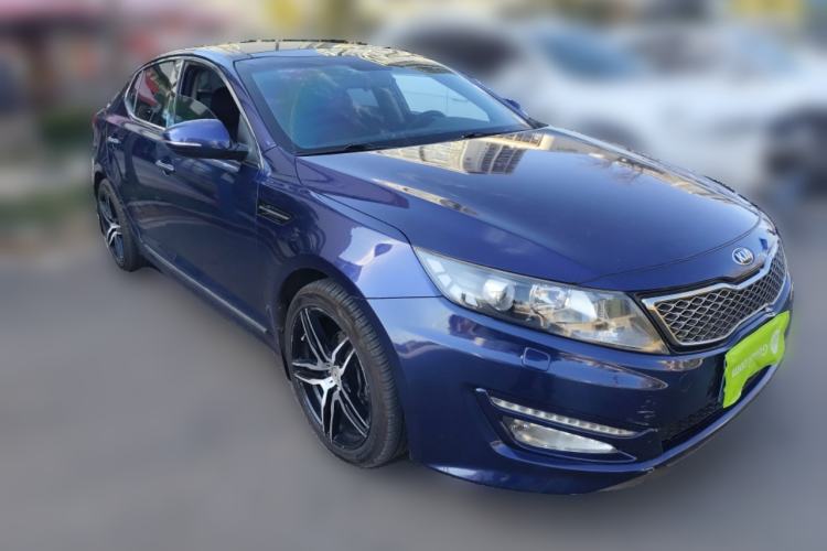 Used Kia K5 2012 2.0L Automatic Premium Front Right 45 Deg