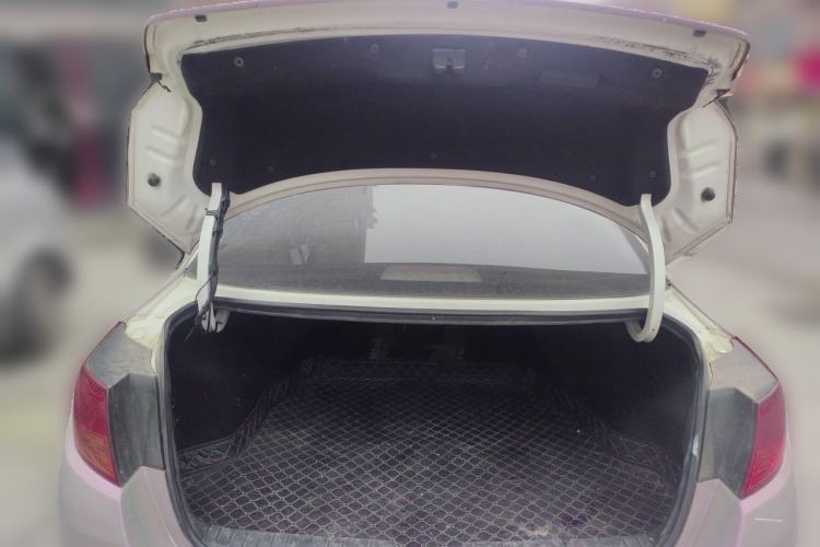 Used Kia K5 2012 2.0L Automatic DLX Trunk